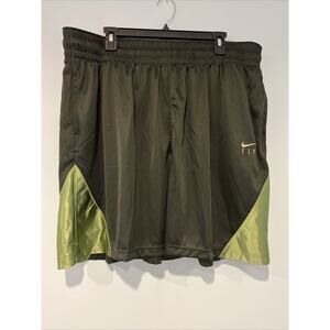 NIKE Women's Dri-fit Isofly Basketball Shorts w/ Pockets Plus Size 2X Green